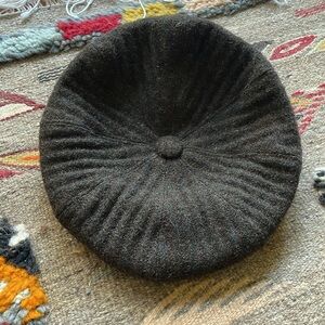 Italian wool paperboy hat